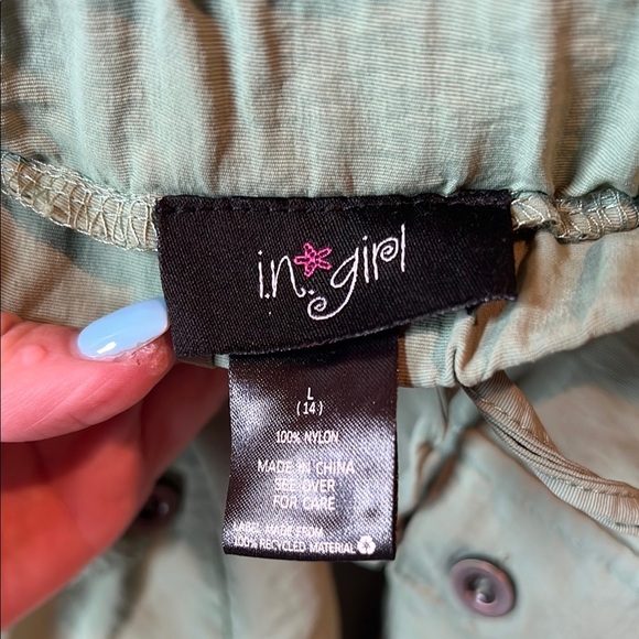 Kids Green Butterfly Matching Set - Picture 3 of 5